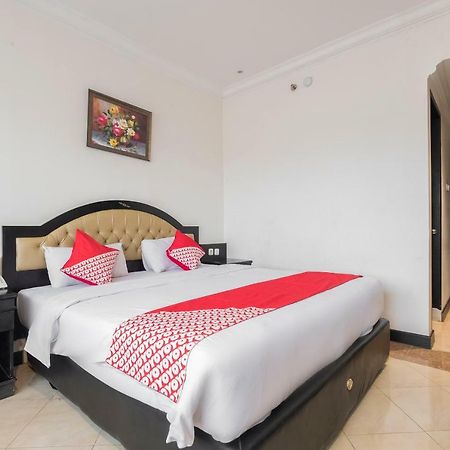 Hotel Sutomo Makassar Eksteriør billede