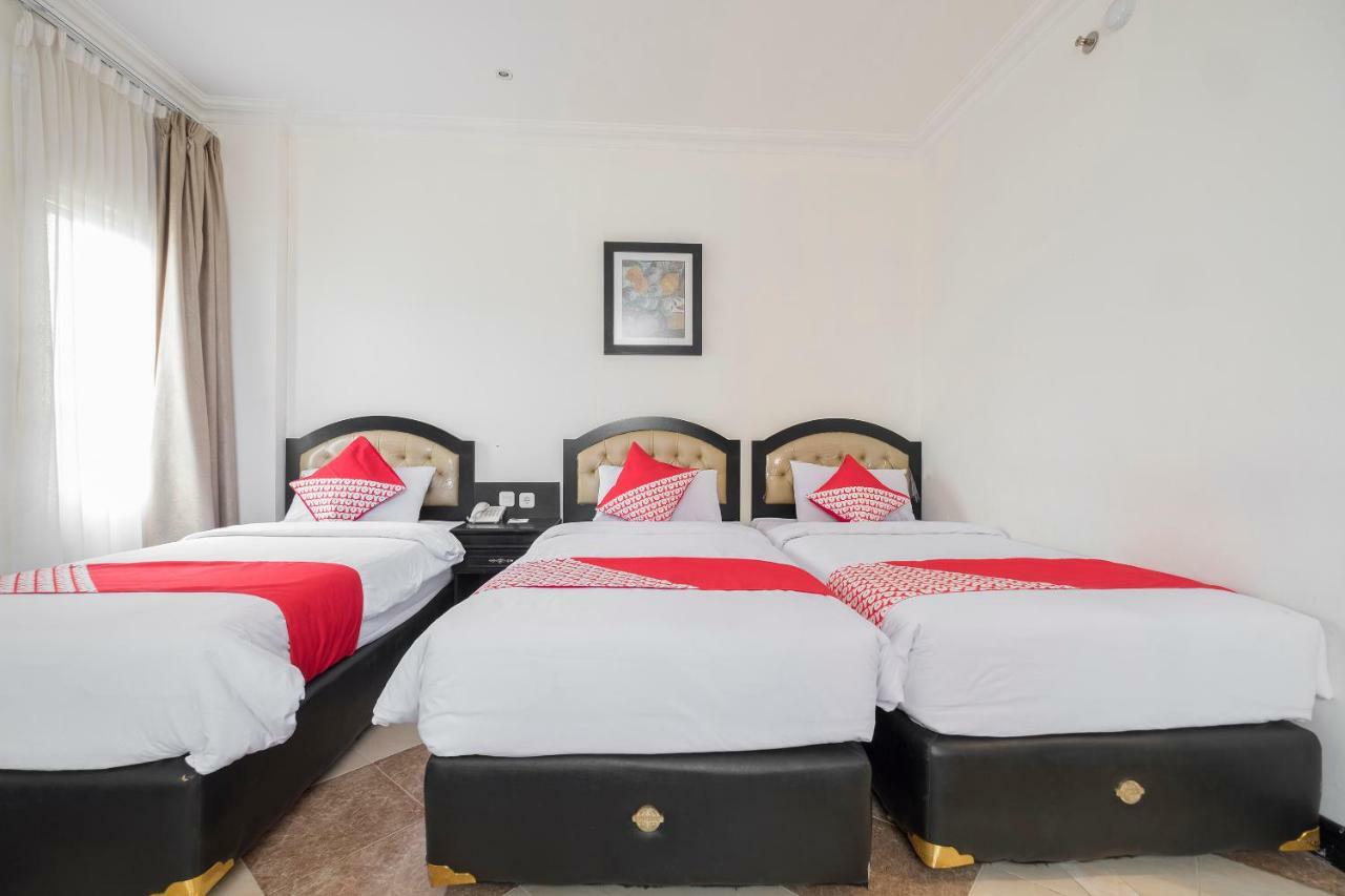 Hotel Sutomo Makassar Eksteriør billede
